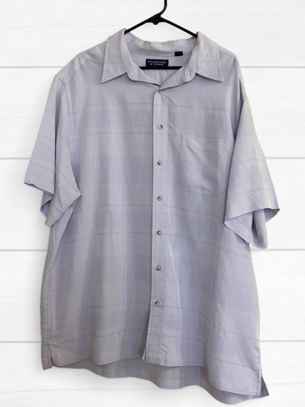 Roundtree & Yorke Lilac Short-Sleeve Button-Down Shirt